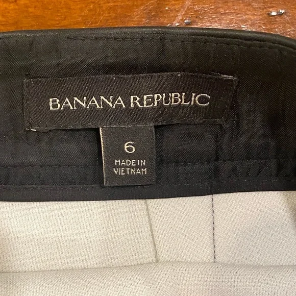 Banana Republic Black and Gray Striped Pencil Skirt - Picture 3 of 8